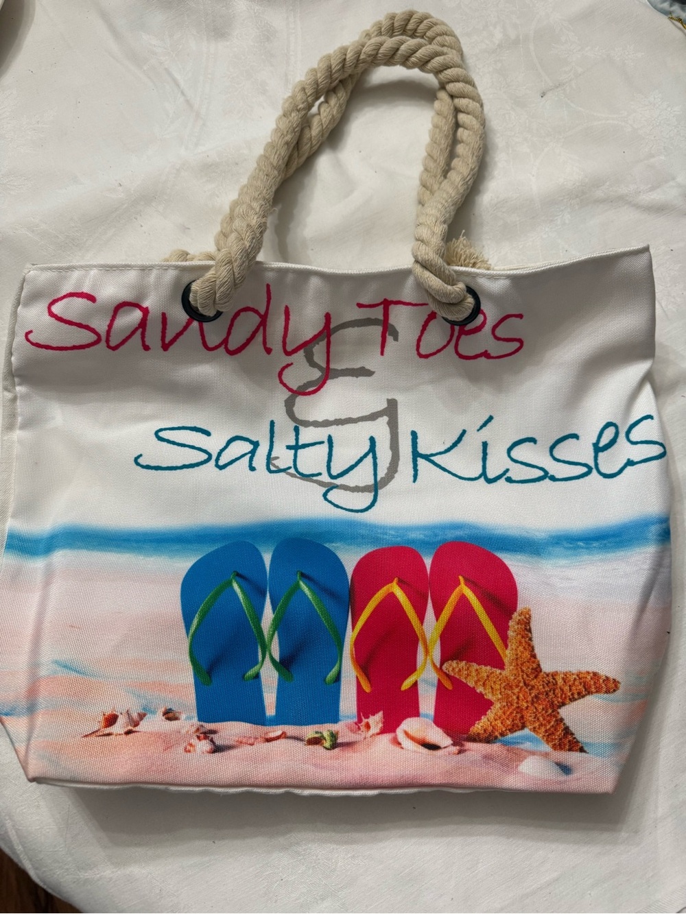 Canvas beach bag nice graphics zipper cosure thick rope handles